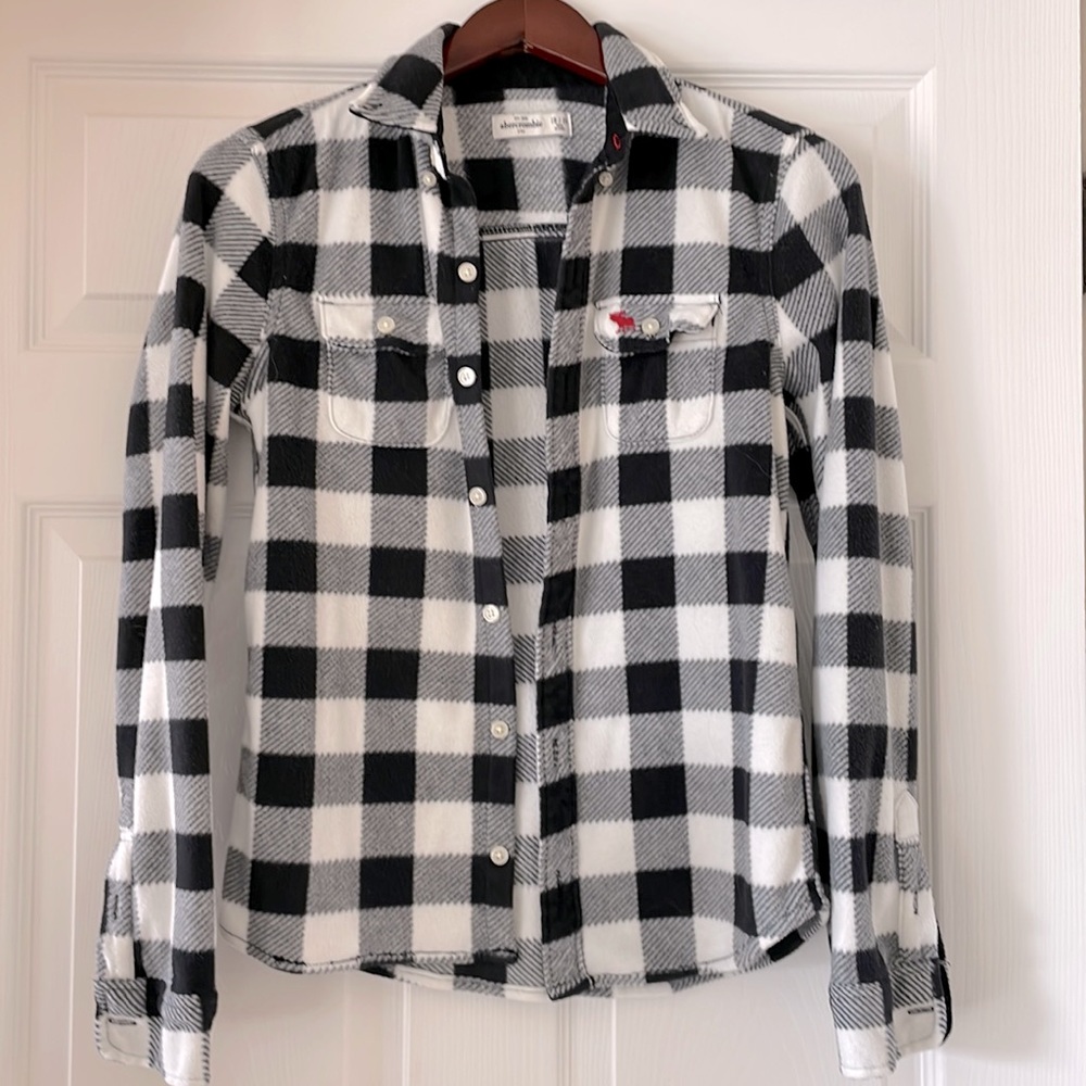 Abercrombie 15/16 flannel - fits like an xs